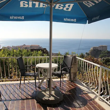 Guest house Vjera 2*