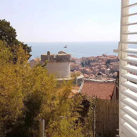 Vjera Casa de hóspedes 2*