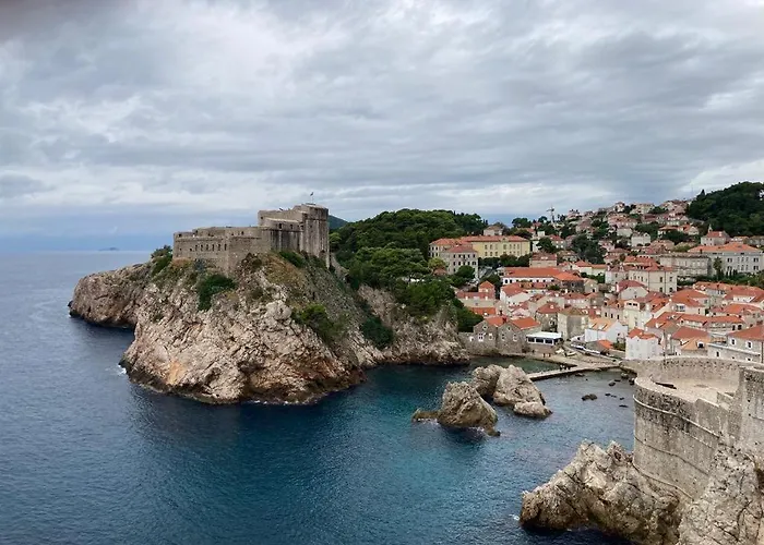 Vjera Gostinjska kuća 2*