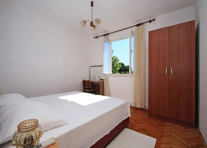 Gostinjska kuća Vjera 2*