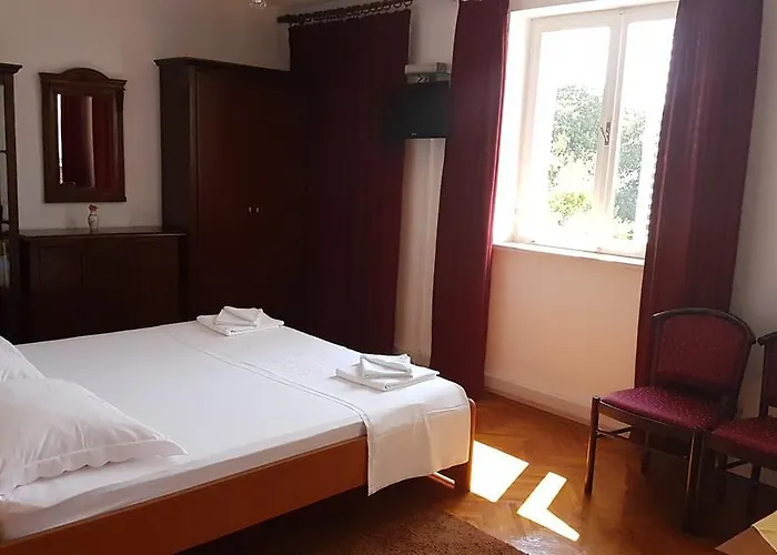 Vjera Gostinjska kuća